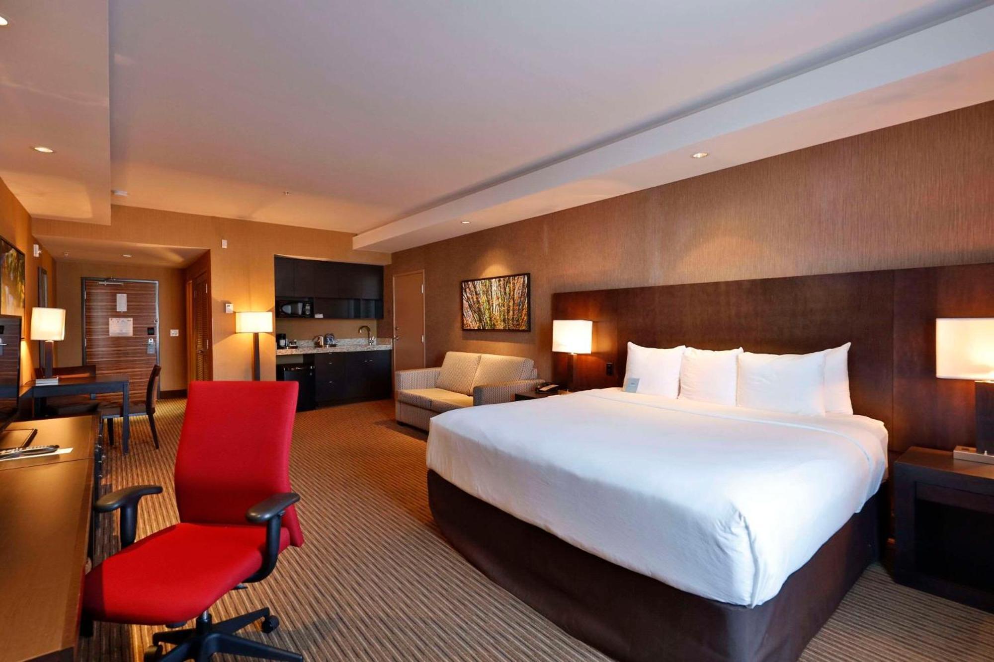 Edmonton Hotel & Convention Center エドモントン エクステリア 写真