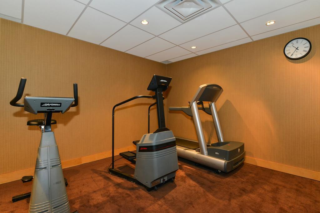 Edmonton Hotel & Convention Center エドモントン エクステリア 写真