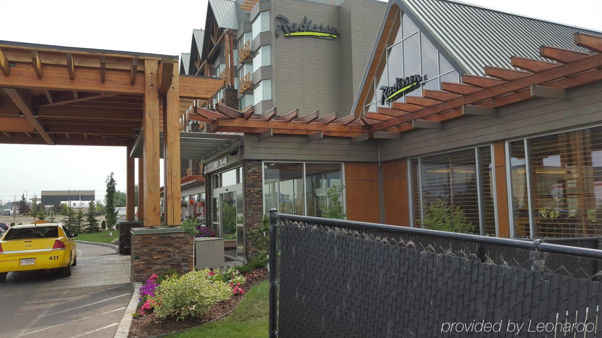 Edmonton Hotel & Convention Center エドモントン エクステリア 写真