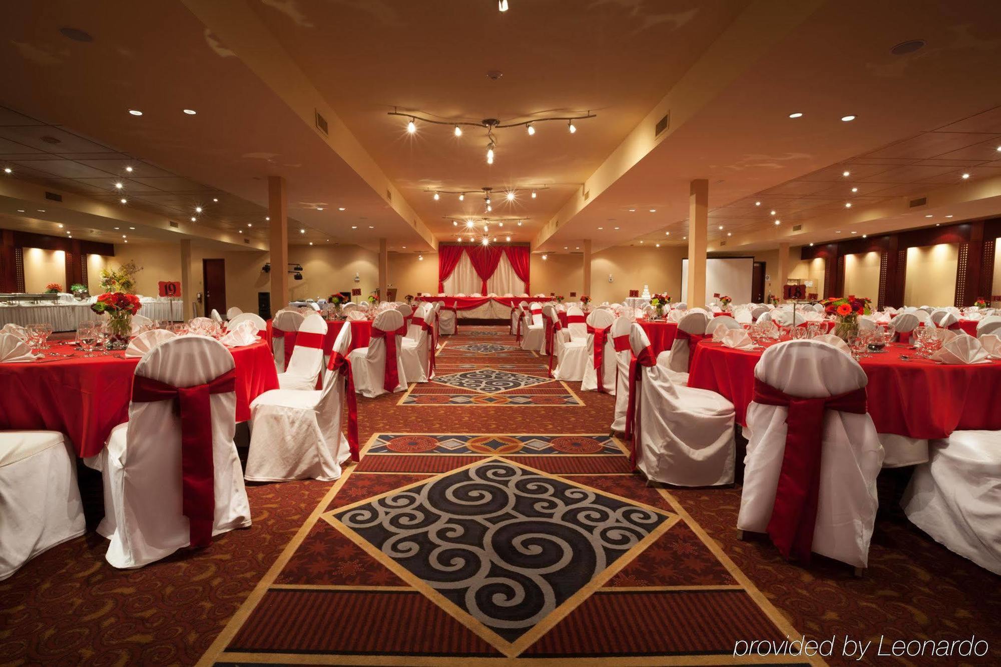 Edmonton Hotel & Convention Center エドモントン エクステリア 写真