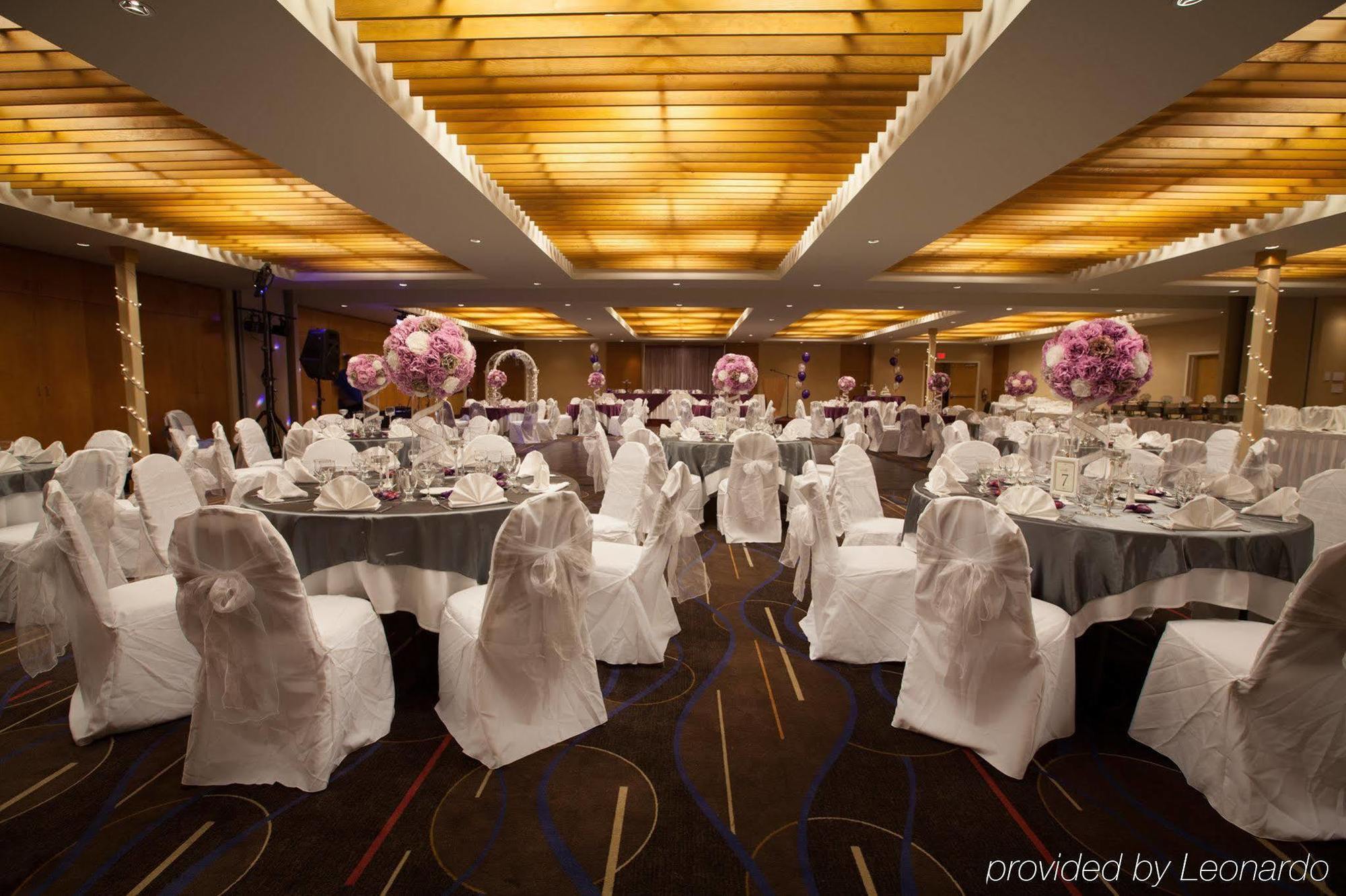 Edmonton Hotel & Convention Center エドモントン エクステリア 写真