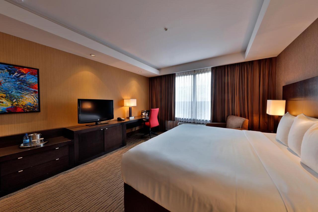 Edmonton Hotel & Convention Center エドモントン エクステリア 写真