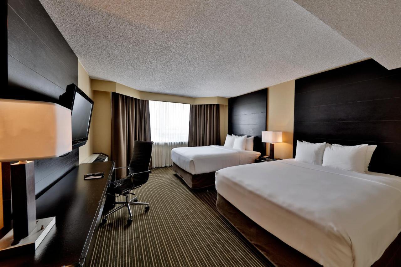 Edmonton Hotel & Convention Center エドモントン エクステリア 写真